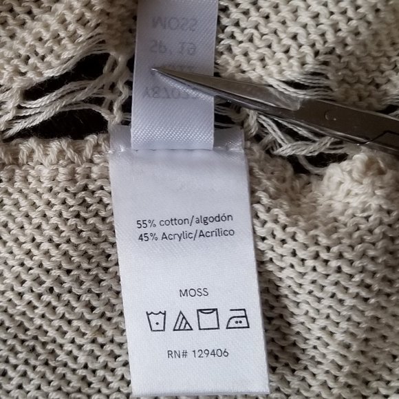 VENUS Crochet Knit Cardigan - Picture 5 of 11